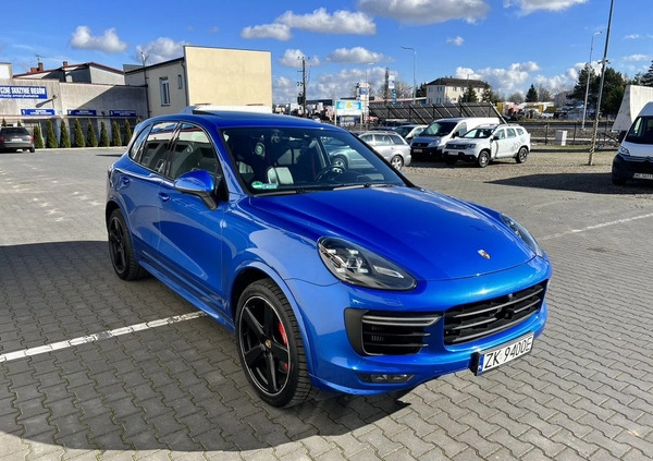 Porsche Cayenne cena 239000 przebieg: 150000, rok produkcji 2017 z Koszalin małe 301